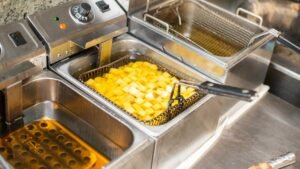 How To Deep Clean A Deep Fat Fryer Step-by-Step