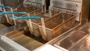 How to Clean the Exterior of the Deep Fat Fryer